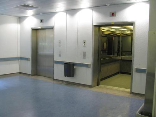 hospital-lift-500x500